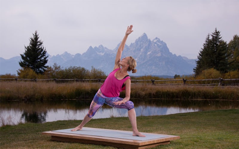 Top 6 bài tập yoga cho người Thoát Vị Đĩa Đệm tập đến đâu khỏi đến đấy